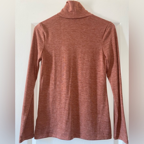 Women's Rust Long Sleeve Top - Picture 2 of 3